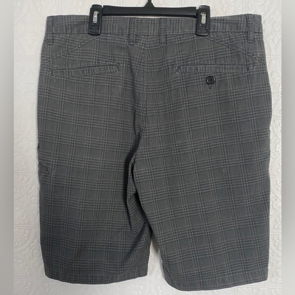 Fox | 21in plaid shorts | Size 34 - Picture 2 of 4